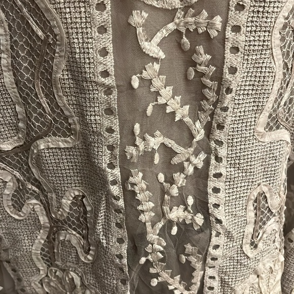 Soft Surroundings Tops Tank Mesh Embroidered 3D Floral Gray Women Size 2X - Picture 3 of 9